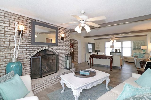 4723 Old Mountain Road, Stony Point, NC 28678