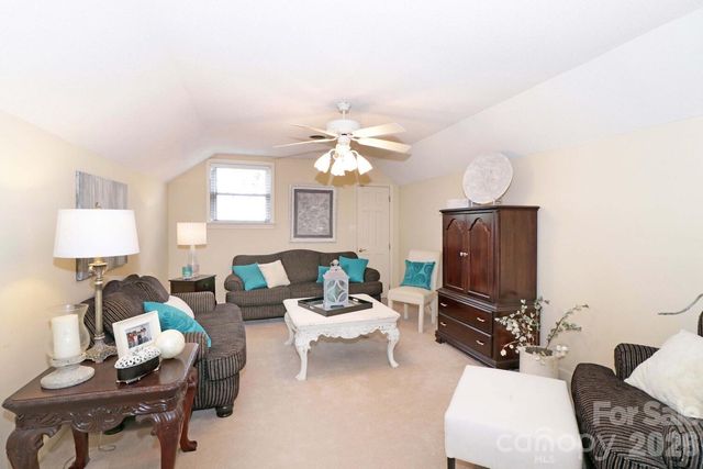 4723 Old Mountain Road, Stony Point, NC 28678
