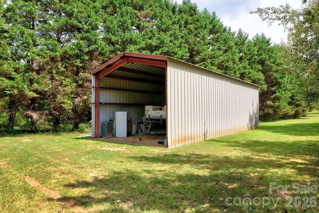 4723 Old Mountain Road, Stony Point, NC 28678