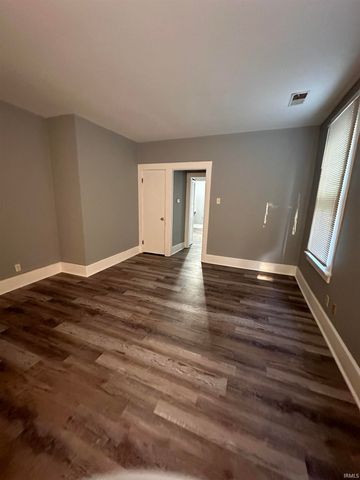 818 SE Riverside Drive, Evansville, IN 47713