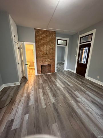 818 SE Riverside Drive, Evansville, IN 47713