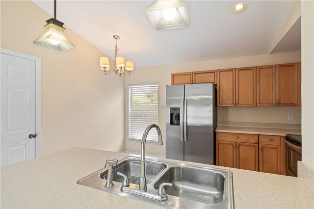 1430 26th Court SW, Vero Beach, FL 32962