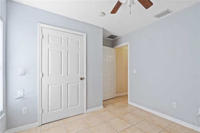 1430 26th Court SW, Vero Beach, FL 32962