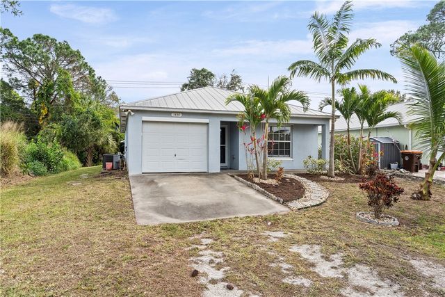 1430 26th Court SW, Vero Beach, FL 32962