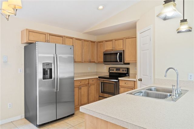 1430 26th Court SW, Vero Beach, FL 32962