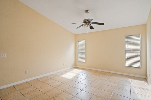 1430 26th Court SW, Vero Beach, FL 32962