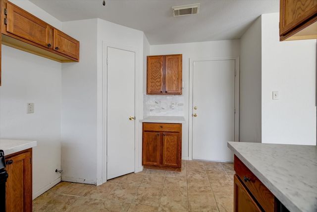 2606 Old Oak Lane, Kingwood, TX 77339