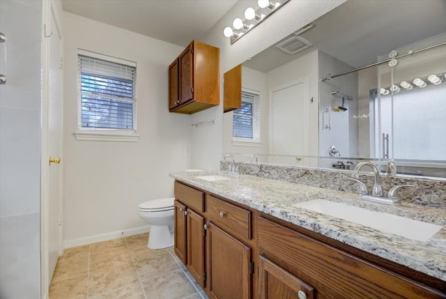 2606 Old Oak Lane, Kingwood, TX 77339