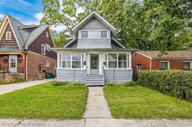 366 W Bennett Avenue, Ferndale, MI 48220