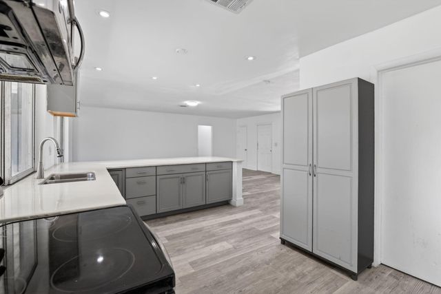 5804 NW 14th Street, Sunrise, FL 33313