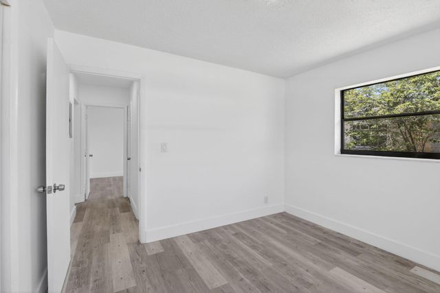 5804 NW 14th Street, Sunrise, FL 33313