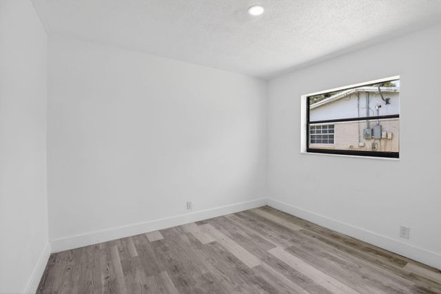 5804 NW 14th Street, Sunrise, FL 33313