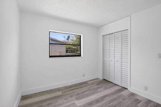 5804 NW 14th Street, Sunrise, FL 33313