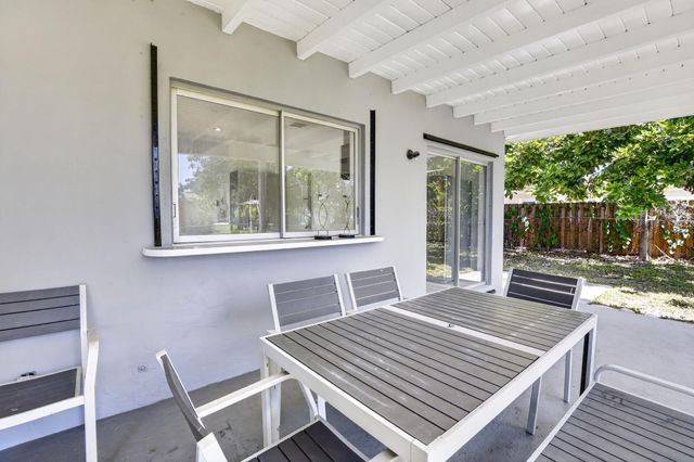 5804 NW 14th Street, Sunrise, FL 33313