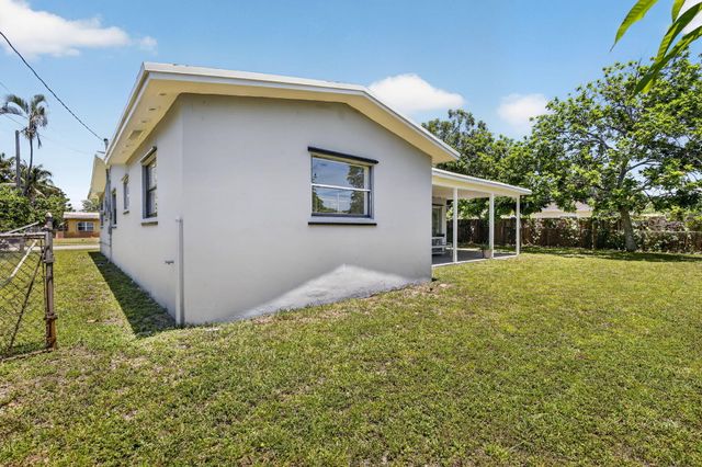 5804 NW 14th Street, Sunrise, FL 33313