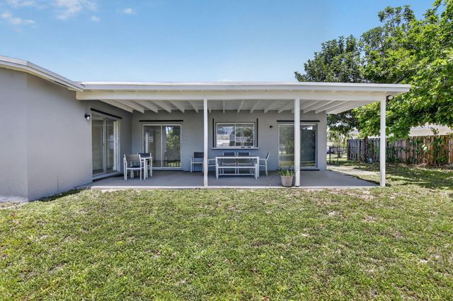 5804 NW 14th Street, Sunrise, FL 33313