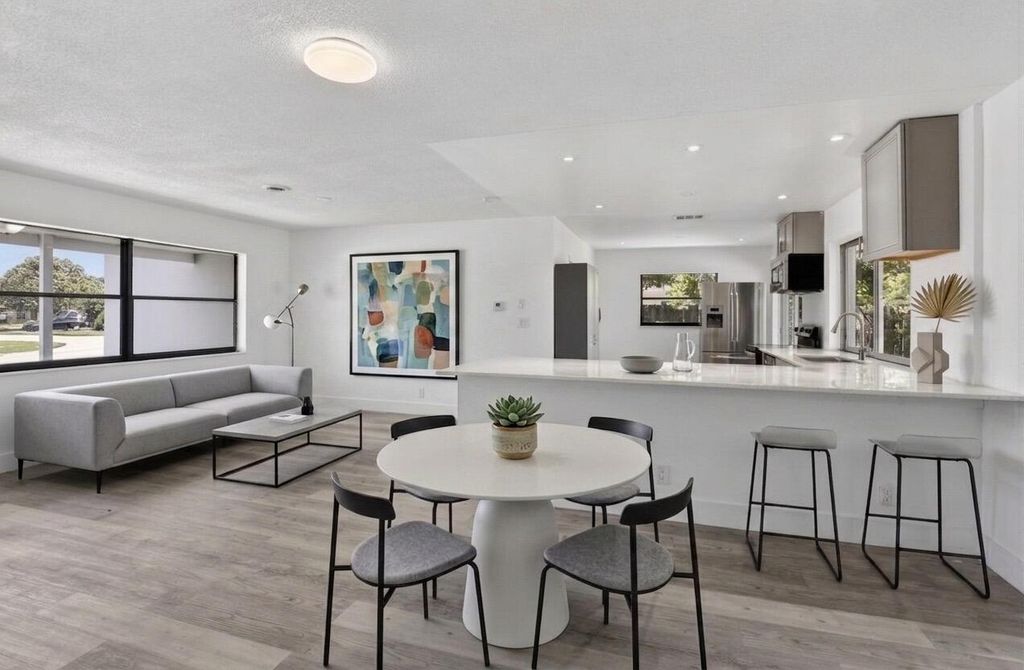 5804 NW 14th Street, Sunrise, FL 33313