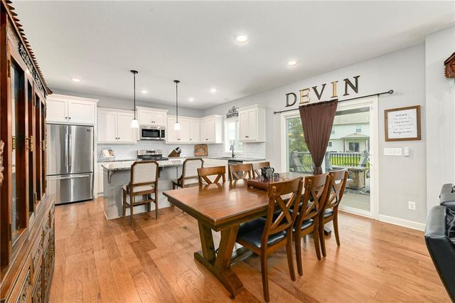 139 SE Briar Valley Lane, Blue Springs, MO 64064