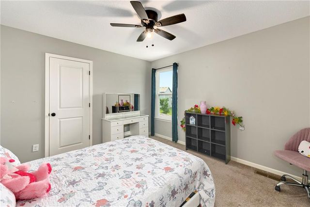 139 SE Briar Valley Lane, Blue Springs, MO 64064