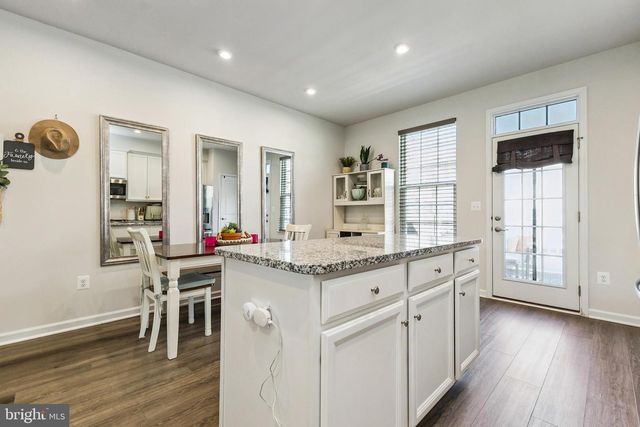 18304 REAPER HILL CT, Triangle, VA 22172