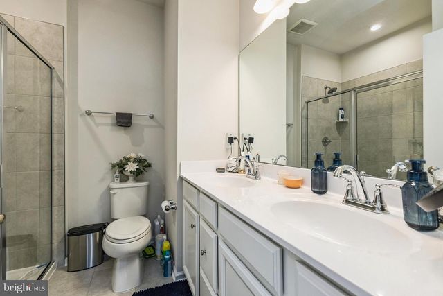 18304 REAPER HILL CT, Triangle, VA 22172