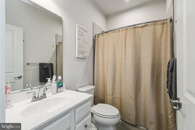 18304 REAPER HILL CT, Triangle, VA 22172