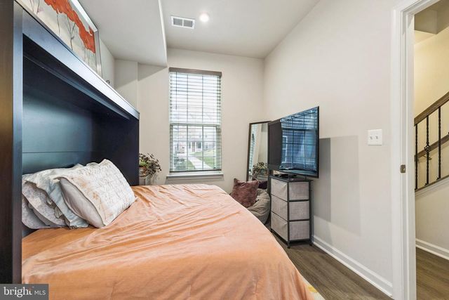 18304 REAPER HILL CT, Triangle, VA 22172