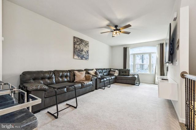 18304 REAPER HILL CT, Triangle, VA 22172