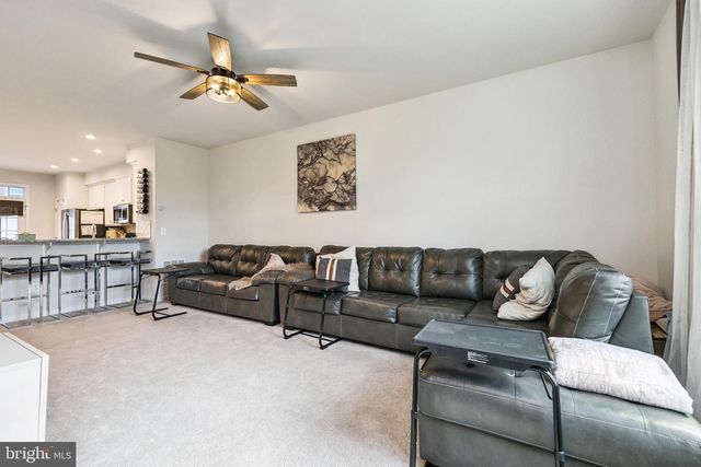 18304 REAPER HILL CT, Triangle, VA 22172