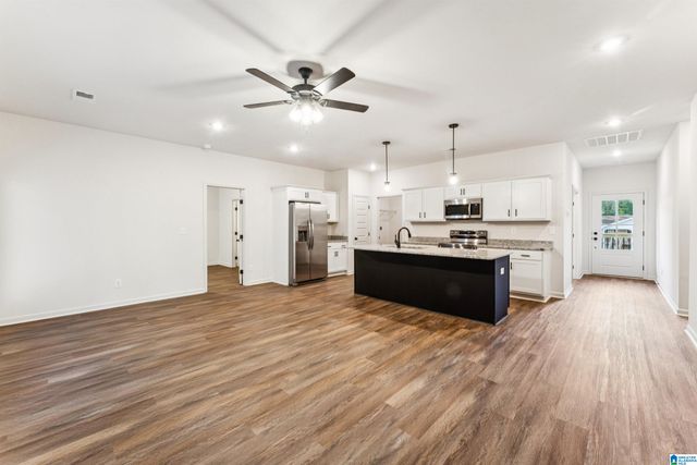 432 4TH PLACE, Pleasant Grove, AL 35127