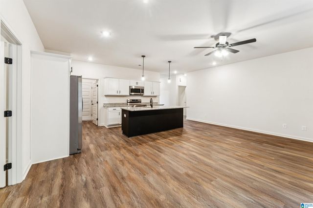 432 4TH PLACE, Pleasant Grove, AL 35127