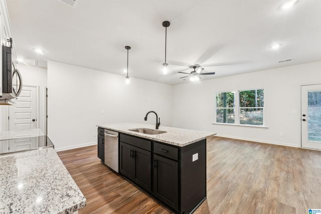 432 4TH PLACE, Pleasant Grove, AL 35127