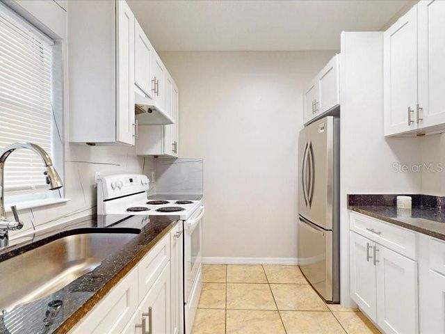 206 MAJORS LANE B, Kissimmee, FL 34743