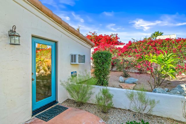 484 W Stevens Road, Palm Springs, CA 92262