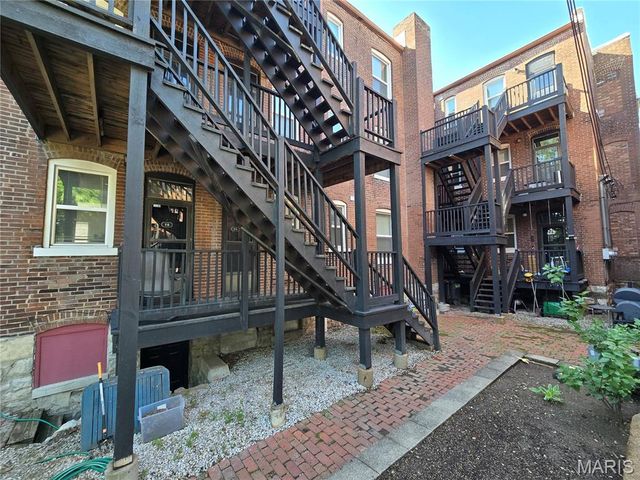 3670 Russell Boulevard, St Louis, MO 63110