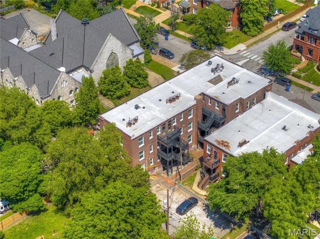 3670 Russell Boulevard, St Louis, MO 63110