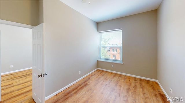 3670 Russell Boulevard, St Louis, MO 63110