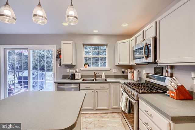 24 CHES HAVEN RD, Earleville, MD 21919