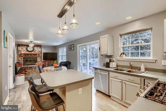 24 CHES HAVEN RD, Earleville, MD 21919