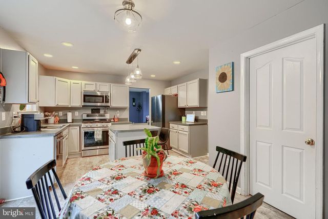 24 CHES HAVEN RD, Earleville, MD 21919