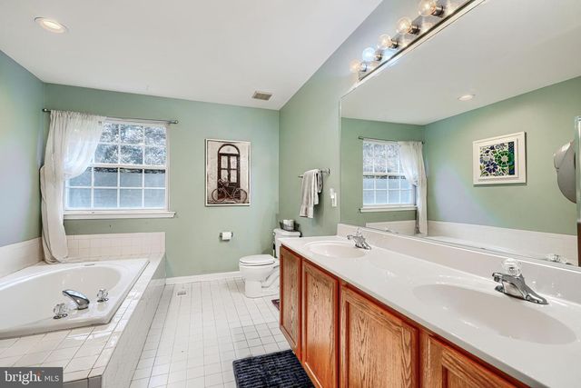 24 CHES HAVEN RD, Earleville, MD 21919