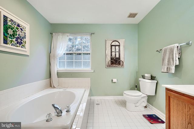 24 CHES HAVEN RD, Earleville, MD 21919