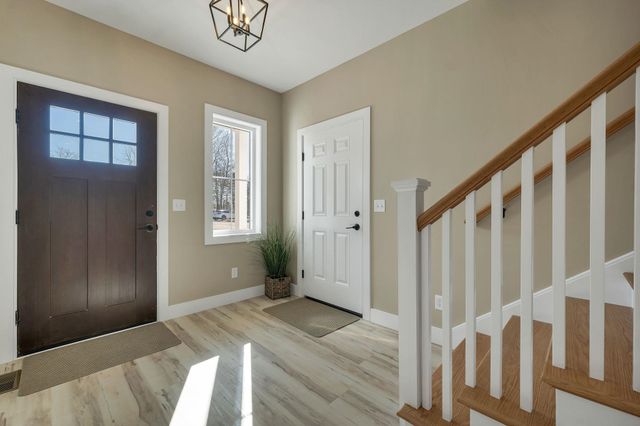 669 High Street, Candia, NH 03034