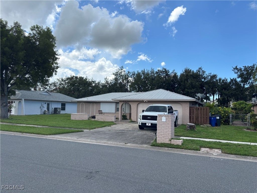 3978 Ascot LN, Fort Myers, FL 33919