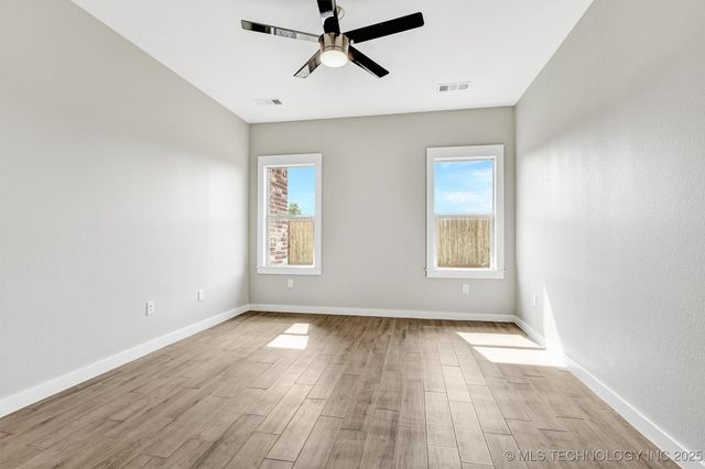 1181 Wild Indigo Circle, Calera, OK 74730