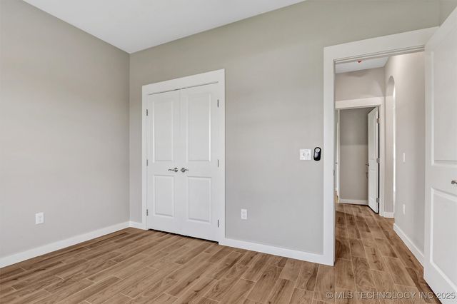 1181 Wild Indigo Circle, Calera, OK 74730