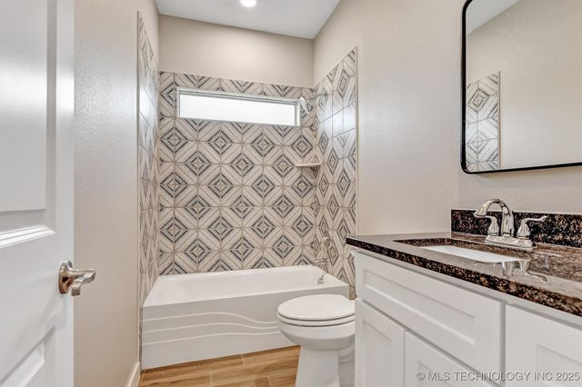 1181 Wild Indigo Circle, Calera, OK 74730