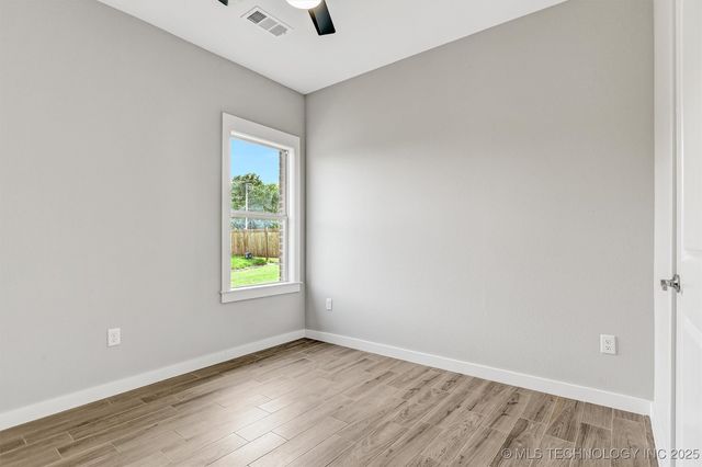 1181 Wild Indigo Circle, Calera, OK 74730