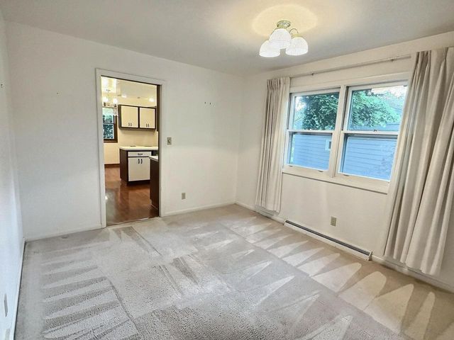 525 PEMBROOK COURT, Neenah, WI 54956