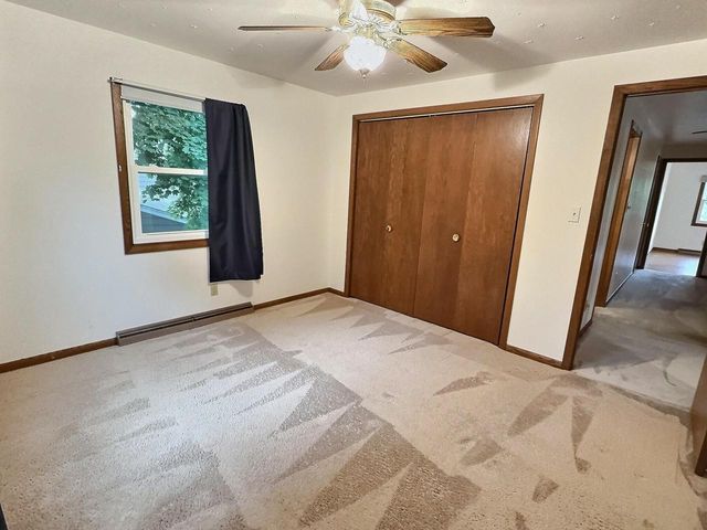 525 PEMBROOK COURT, Neenah, WI 54956